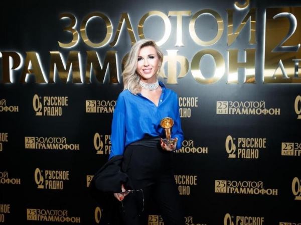 "Алла Борисовна, выходите из тени!": Лика Стар жестко обратилась к Пугачевой